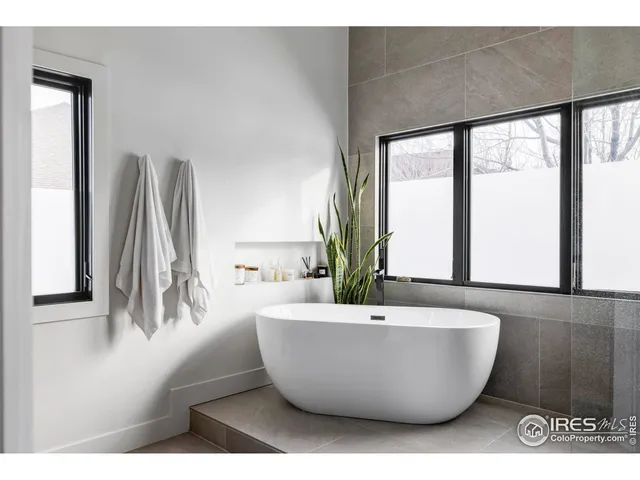 $1,400,000 | 4046 Niblick Drive, Longmont, CO 80503