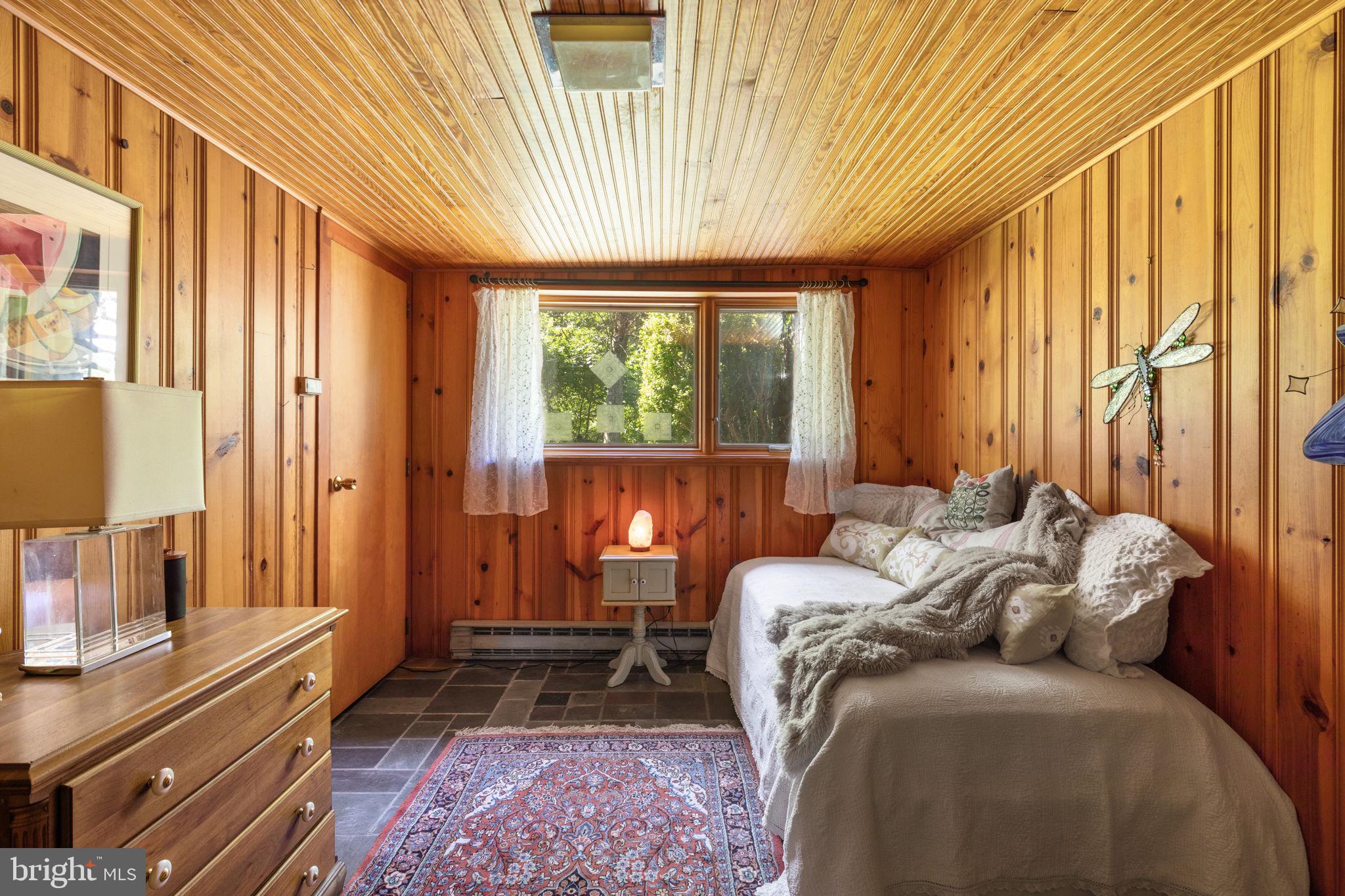 19079 Blue Ridge Mountain Road Bluemont, VA 20135 - Photo 20 of 35 SECOND BEDROOM