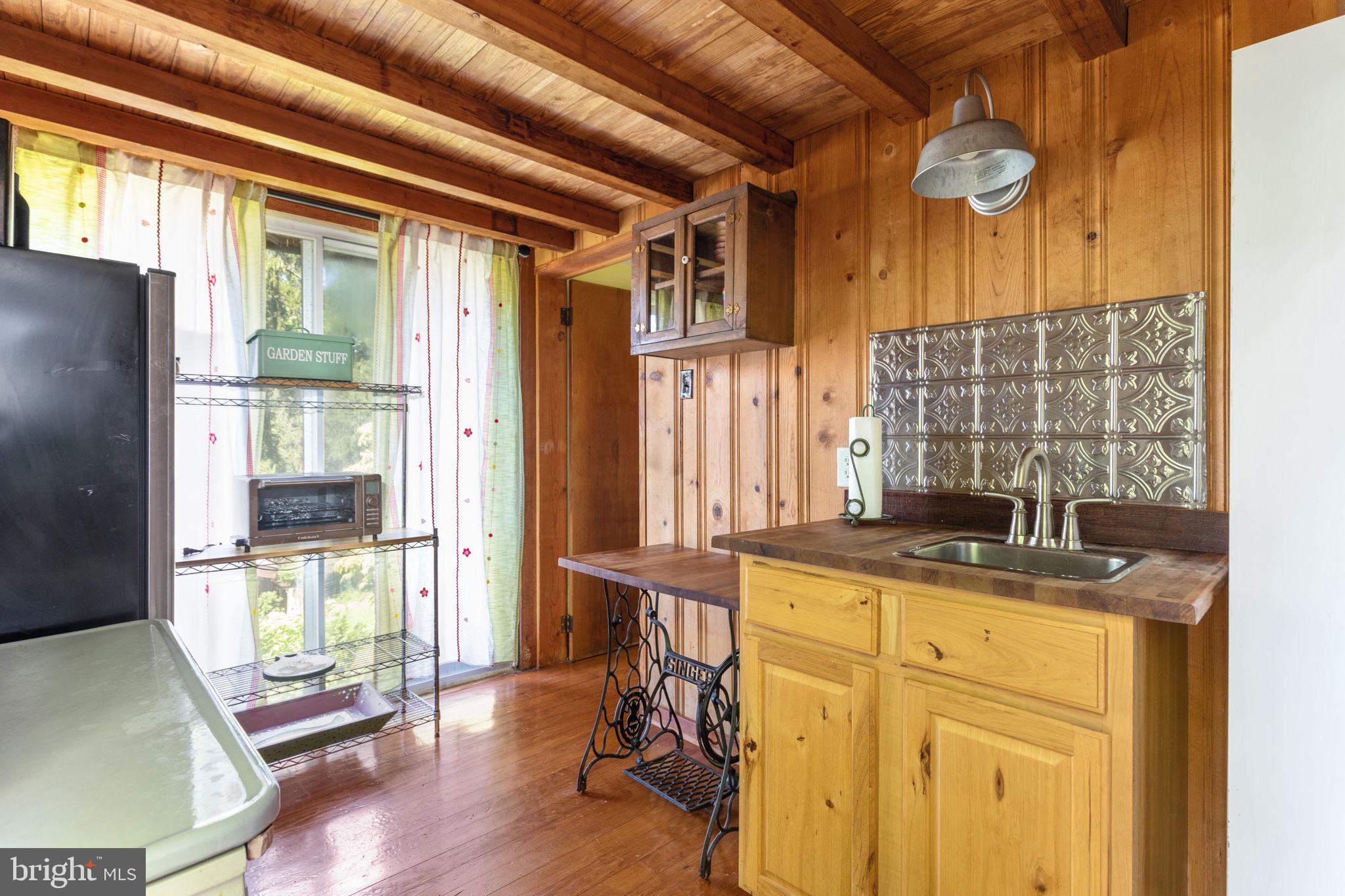 19079 Blue Ridge Mountain Road Bluemont, VA 20135 - Photo 21 of 35 COTTAGE KITCHENETTE