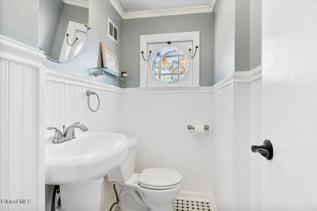 $415,000 | 348 South Manning Boulevard, Albany, NY 12208