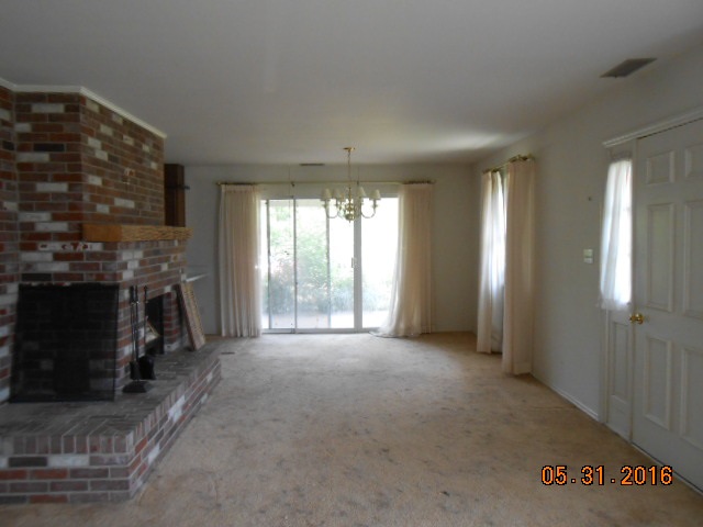 7110 Upton Road Mount Vernon, IN 47620 - Photo 3 of 11 Gallery Image 3