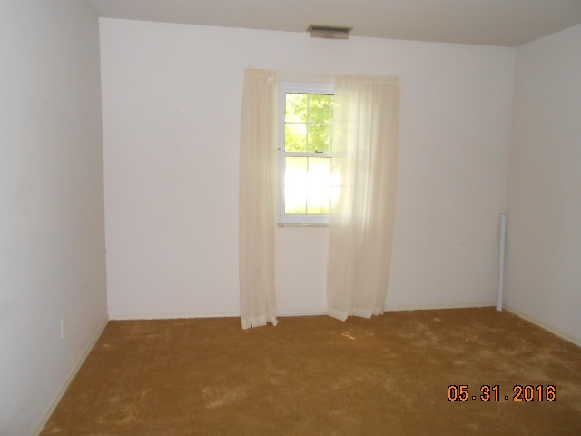 7110 Upton Road Mount Vernon, IN 47620 - Photo 7 of 11 Gallery Image 7