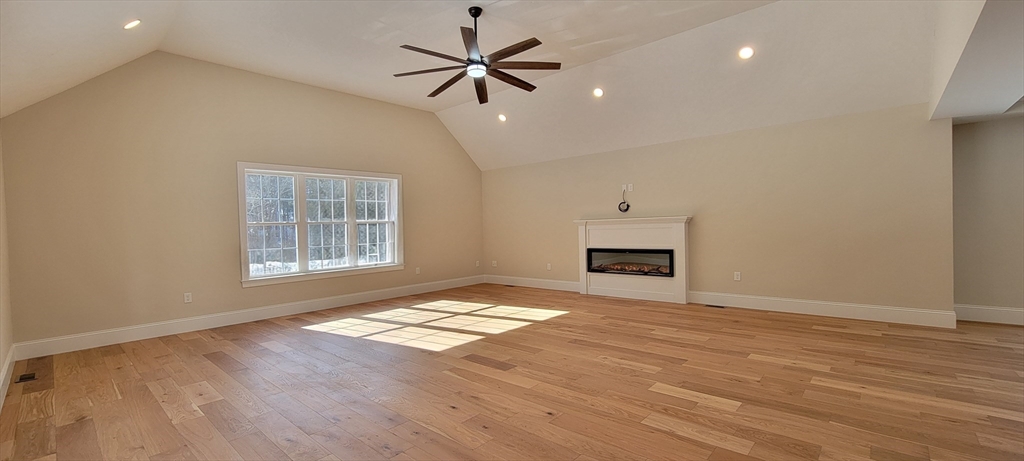 465 Lincoln Road Walpole, MA 02081 - Photo 8 of 21 Gallery Image 8
