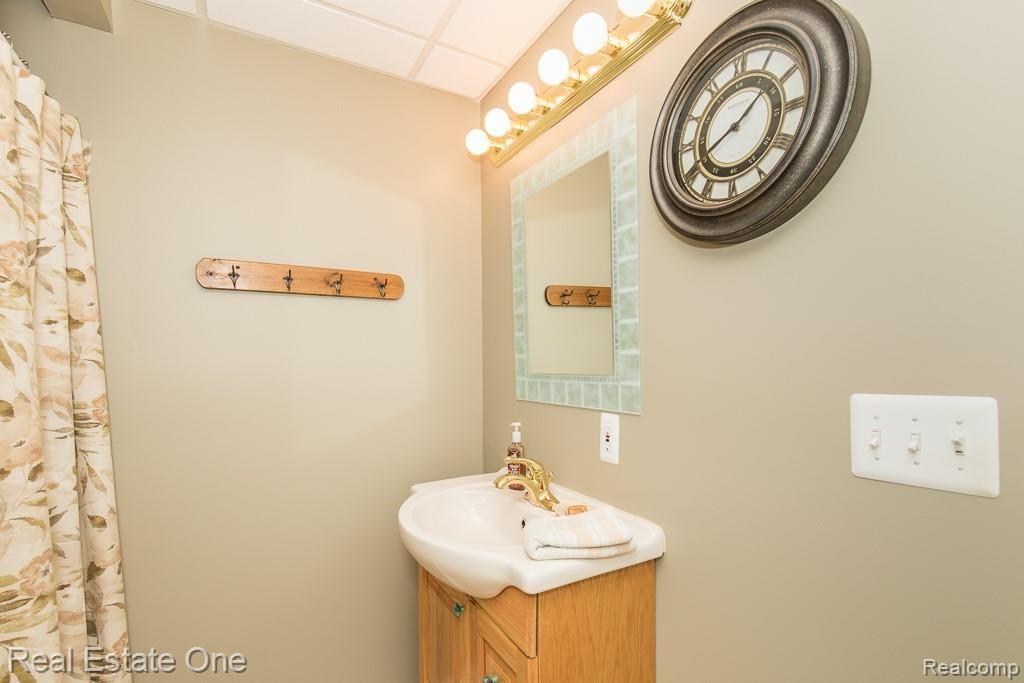 1406 Kentfield Drive Rochester, MI 48307 - Photo 27 of 52