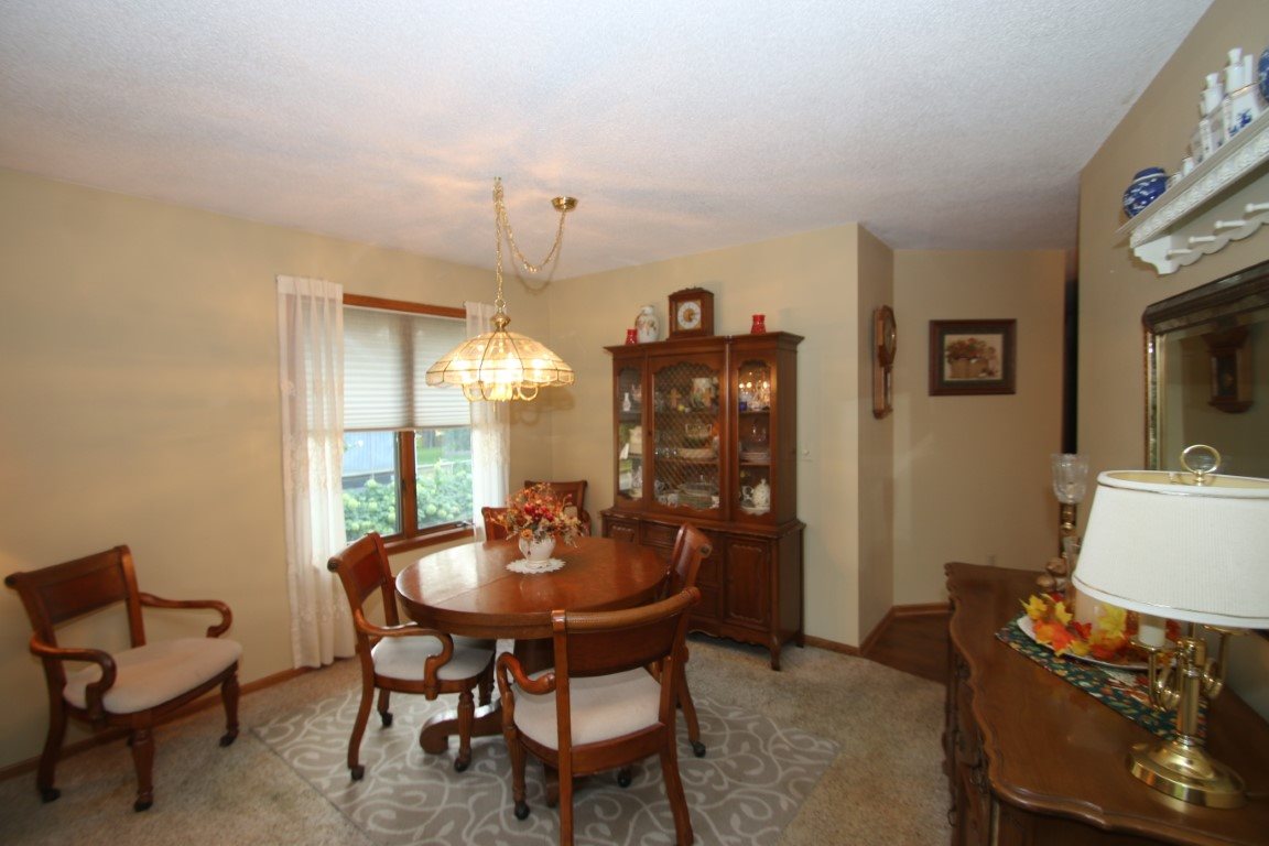 1869 Highridge Road Rockford, IL 61108 - Photo 32 of 40 Gallery Image 32