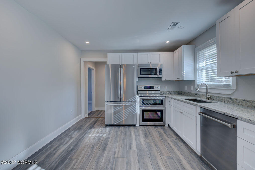 109 Apple Road Castle Hayne, NC 28429 - Photo 11 of 30 109AppleEdit-15