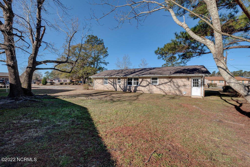 109 Apple Road Castle Hayne, NC 28429 - Photo 4 of 30 109AppleEdit-5