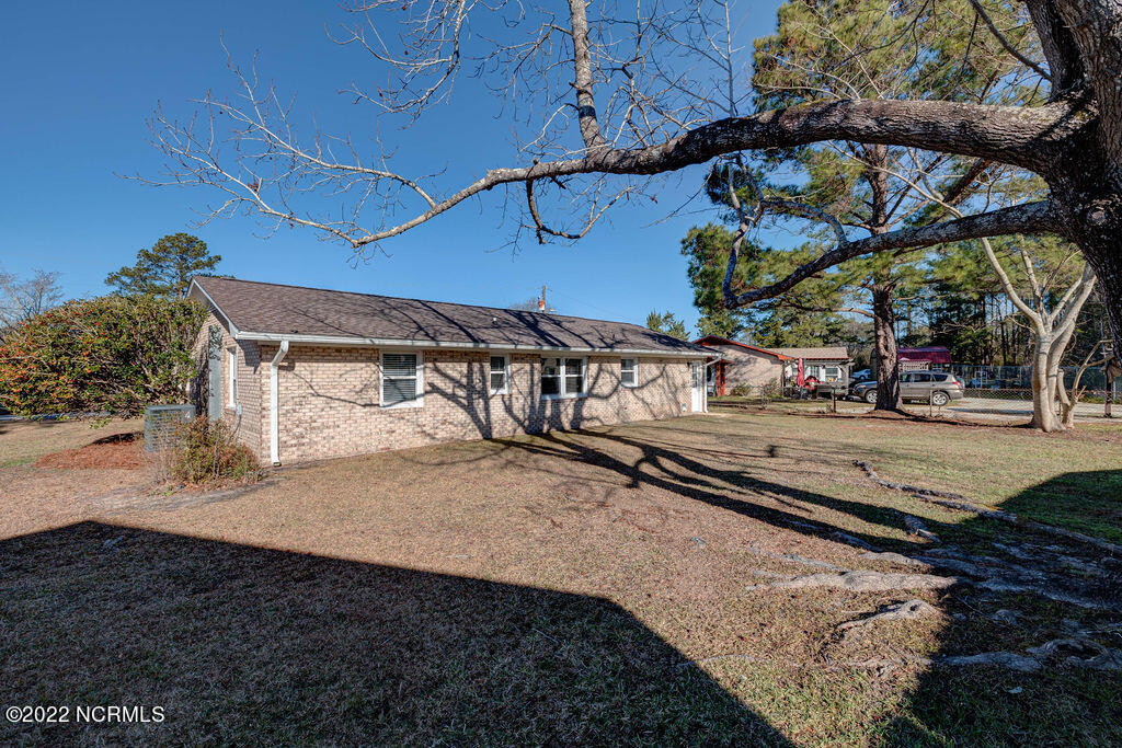 109 Apple Road Castle Hayne, NC 28429 - Photo 5 of 30 109AppleEdit-6