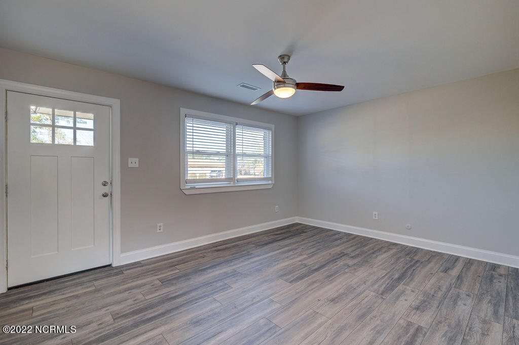 109 Apple Road Castle Hayne, NC 28429 - Photo 9 of 30 109AppleEdit-13