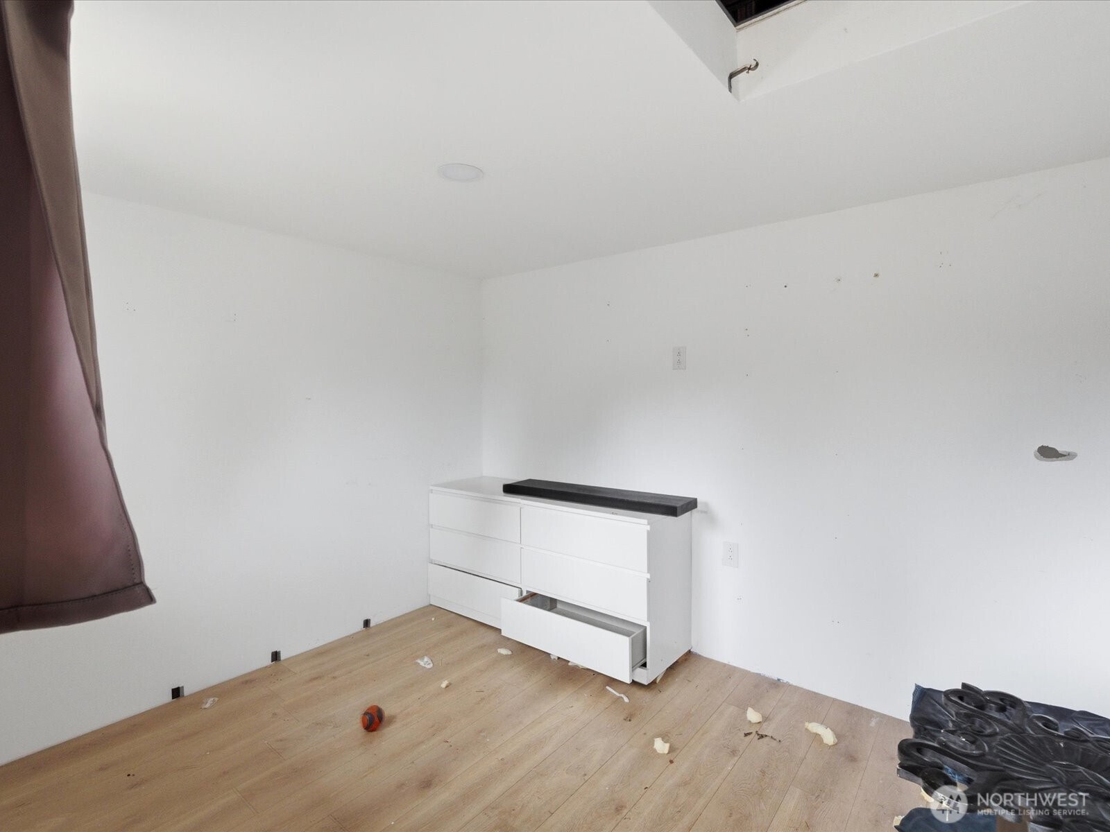 16602-16608 Delano Road Southwest Lakebay, WA 98349 - Photo 8 of 40 a view of room