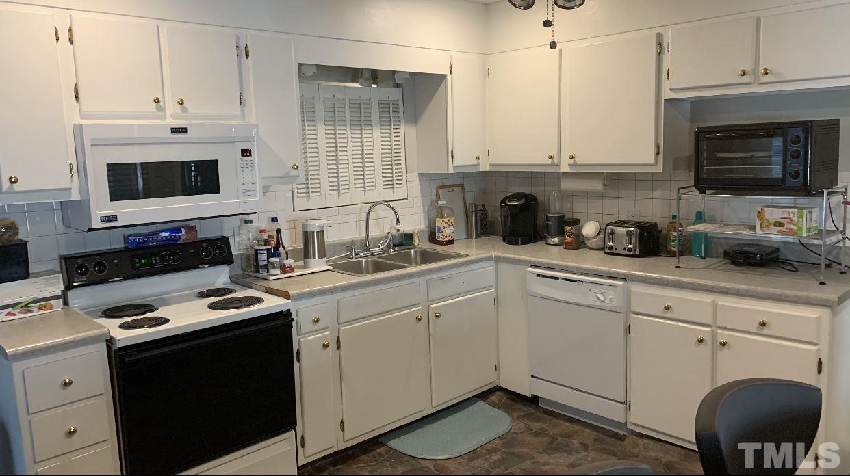 1507 Riddle Road Durham, NC 27713 - Photo 4 of 23