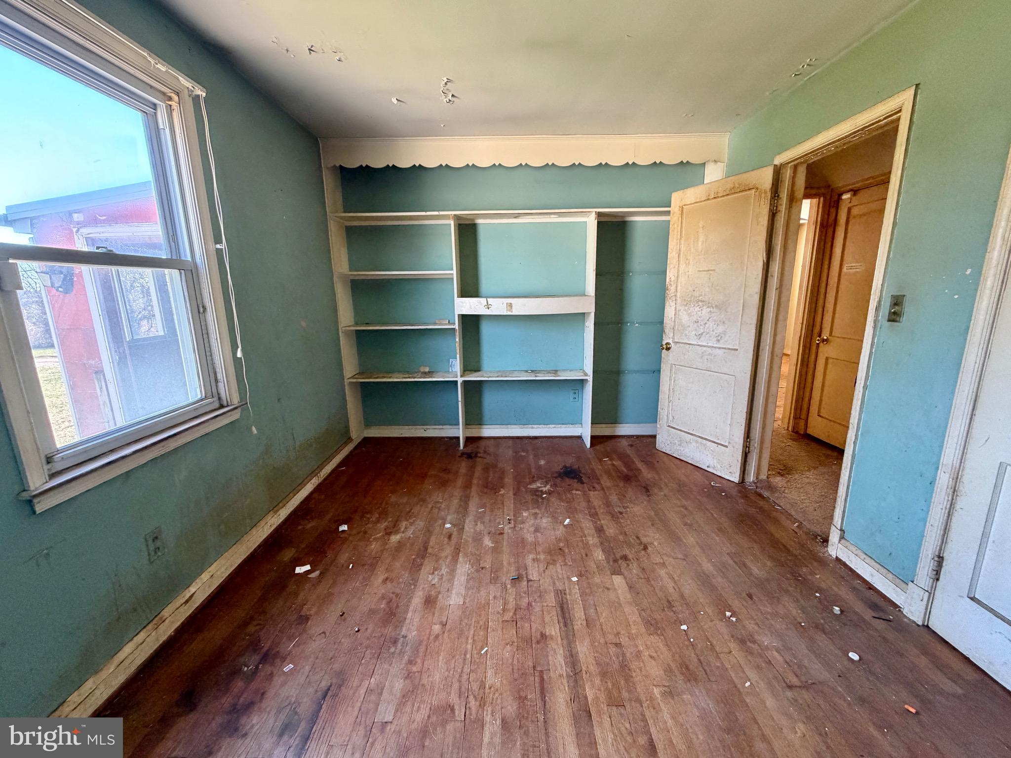 6521 Ridge Road Baltimore, MD 21237 - Photo 11 of 36 Bedroom