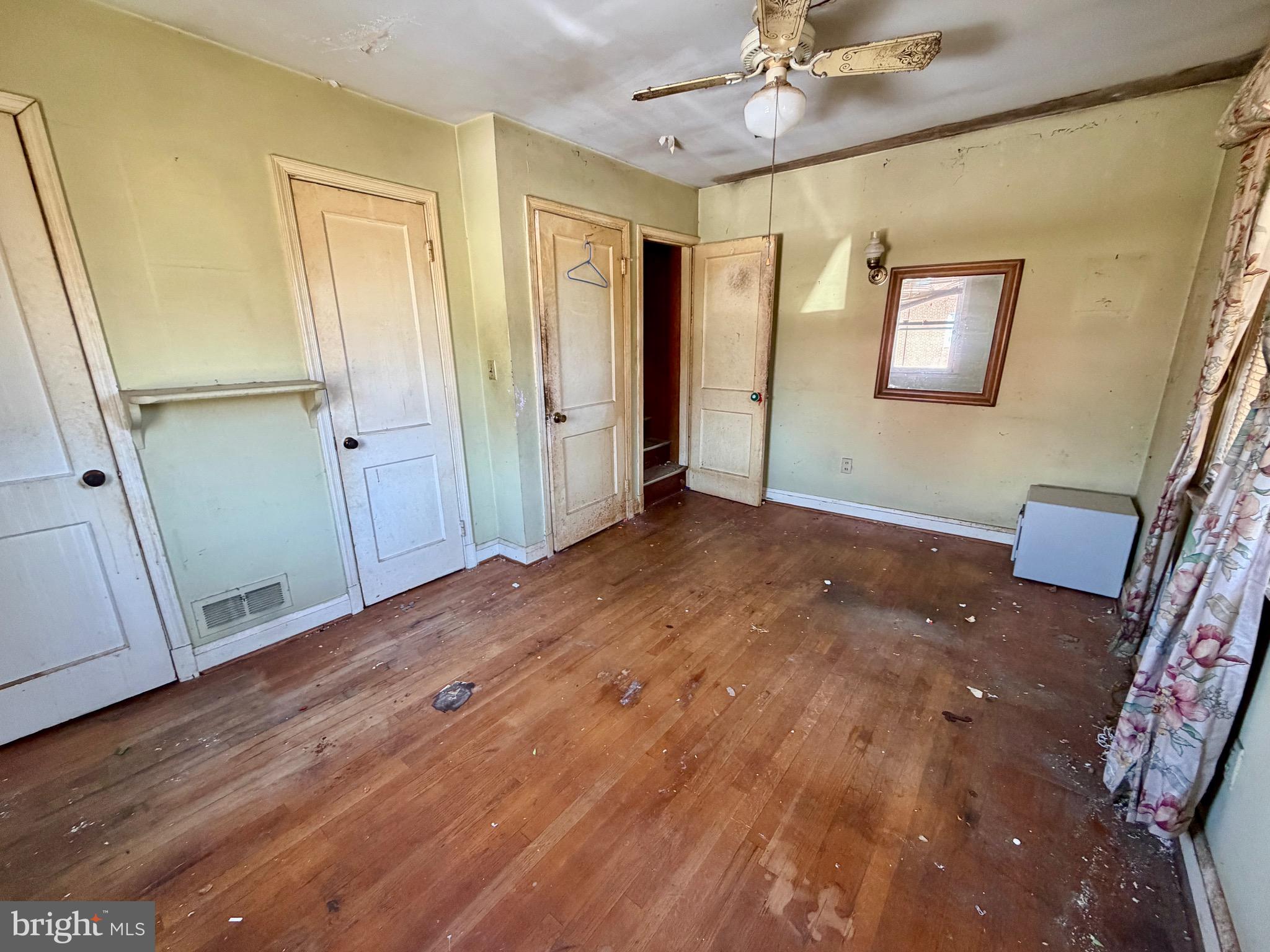 6521 Ridge Road Baltimore, MD 21237 - Photo 13 of 36 Bedroom