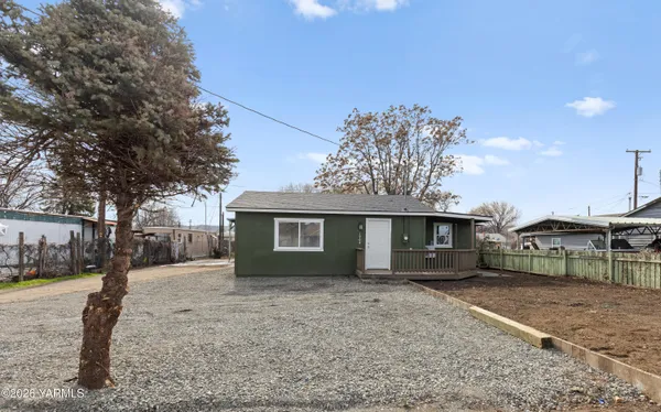 $315,000 | 1904 McNair Avenue, Union Gap, WA 98903
