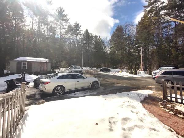 $639,000 | 1278 Weare Road, Henniker, NH 03242