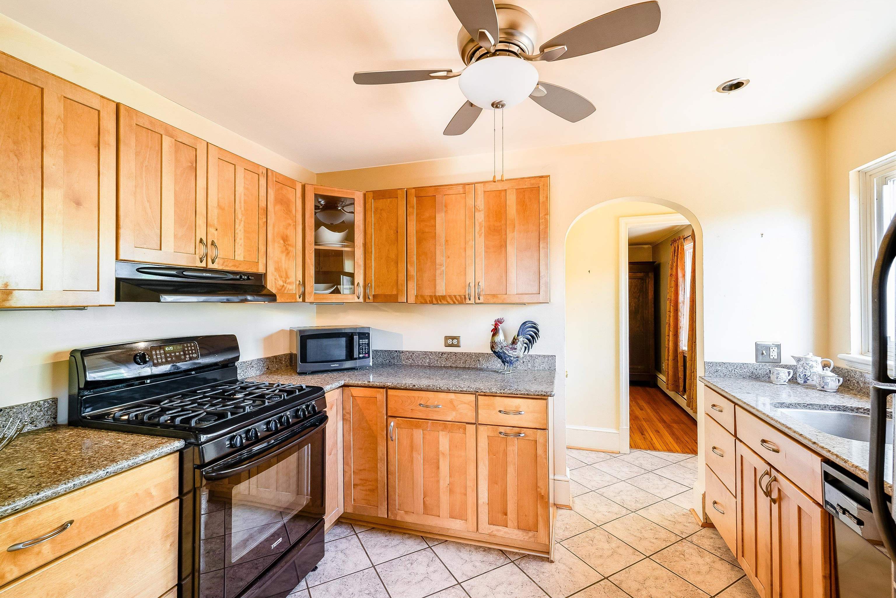 223 Wayt Street Staunton, VA 24401 - Photo 11 of 46 Gallery Image 11