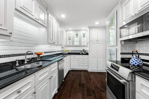 $425,000 | 6335 West Northwest Highway, Unit 2015, Dallas, TX 75225