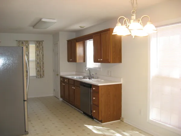 $2,100 | 140 Lake View Drive East, Pinehurst, NC 28374