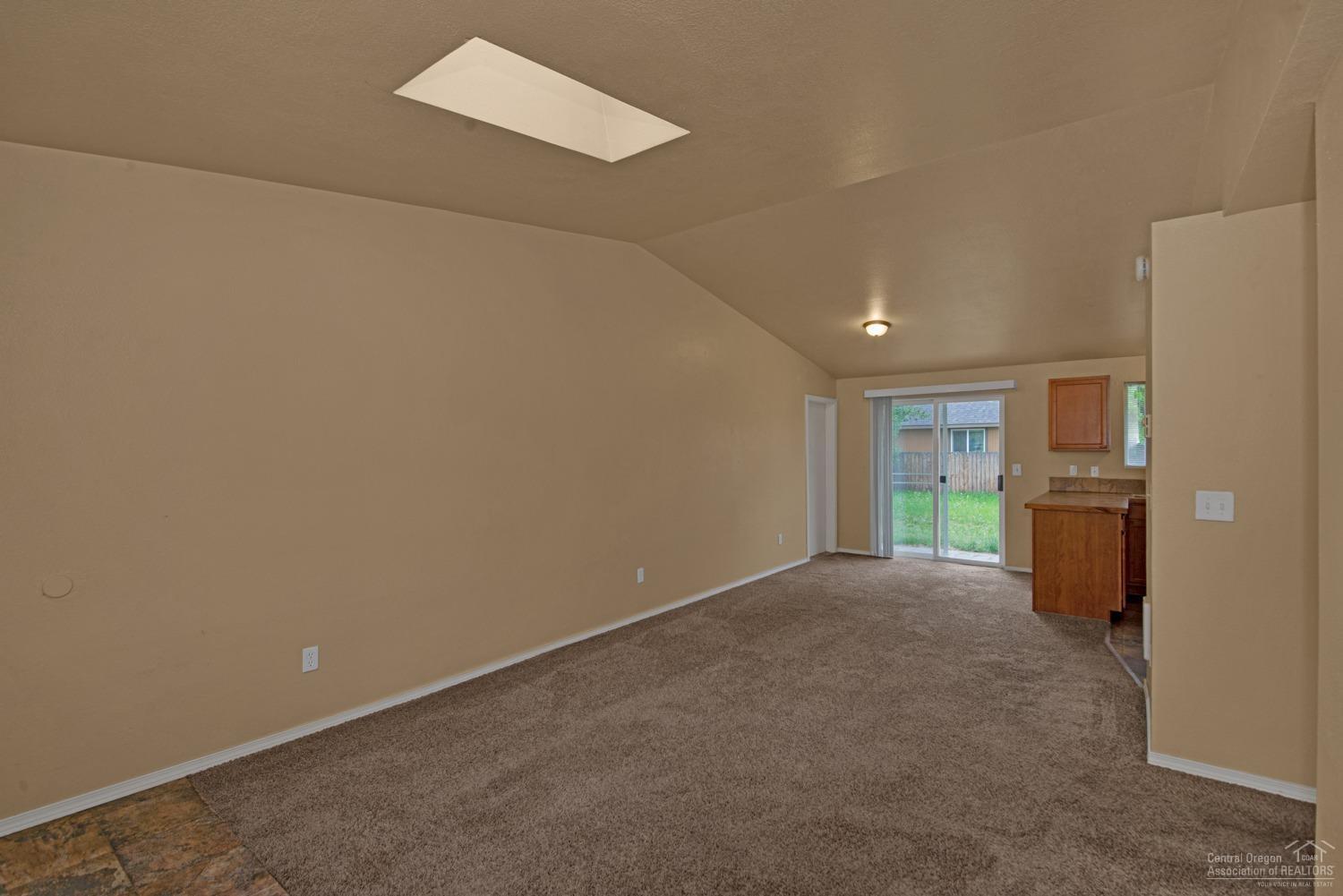 1620 Southwest 33rd Street Redmond, OR 97756 - Photo 11 of 25 Additional Photo