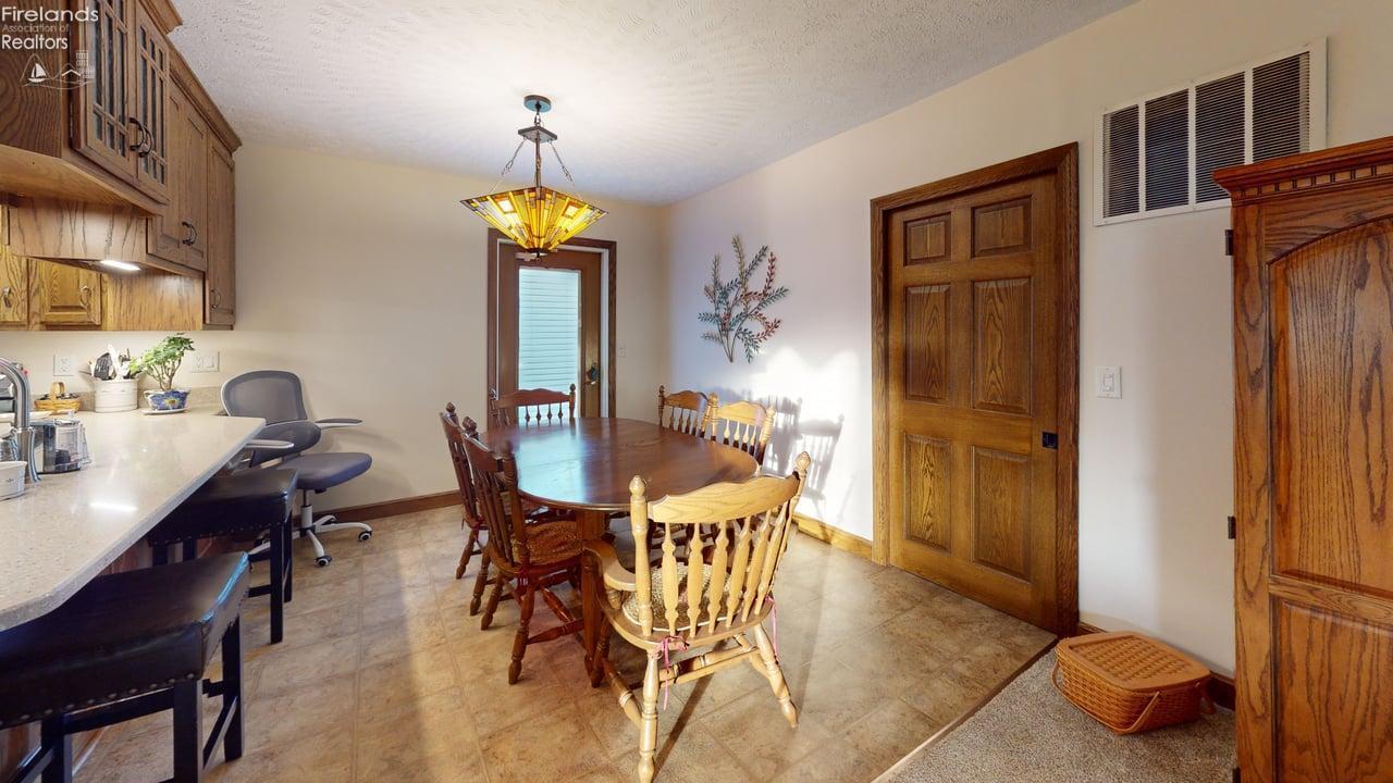 124 Rustic Rook Drive Willard, OH 44890 - Photo 12 of 33 Gallery Image 12