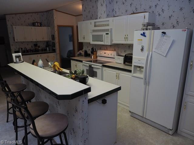 2293 Boiling Springs Road Purlear, NC 28665 - Photo 15 of 32