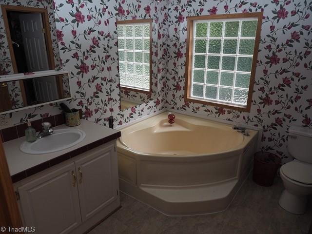 2293 Boiling Springs Road Purlear, NC 28665 - Photo 29 of 32