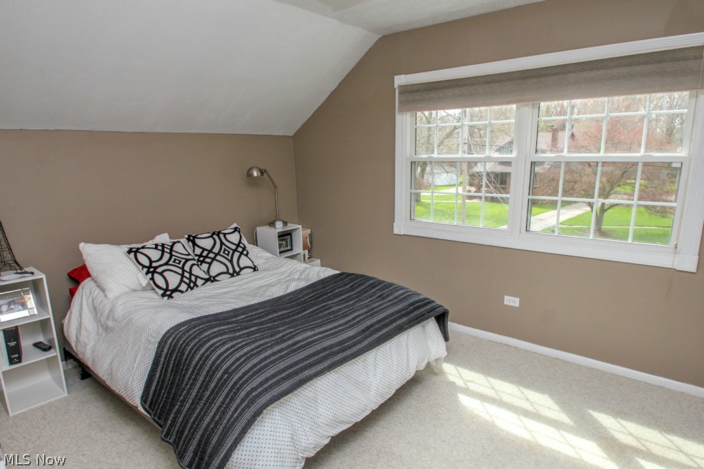 6411 Chestnut Road Independence, OH 44131 - Photo 18 of 25 Bedroom 2