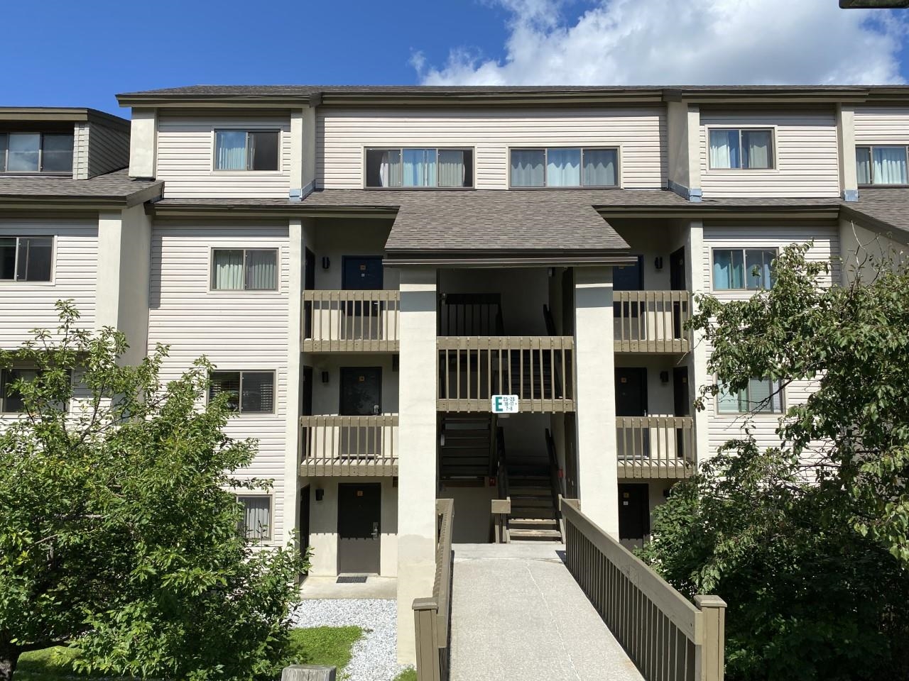 257 Old Mill Road, Unit E17 Killington, VT 05751 - Photo 4 of 37