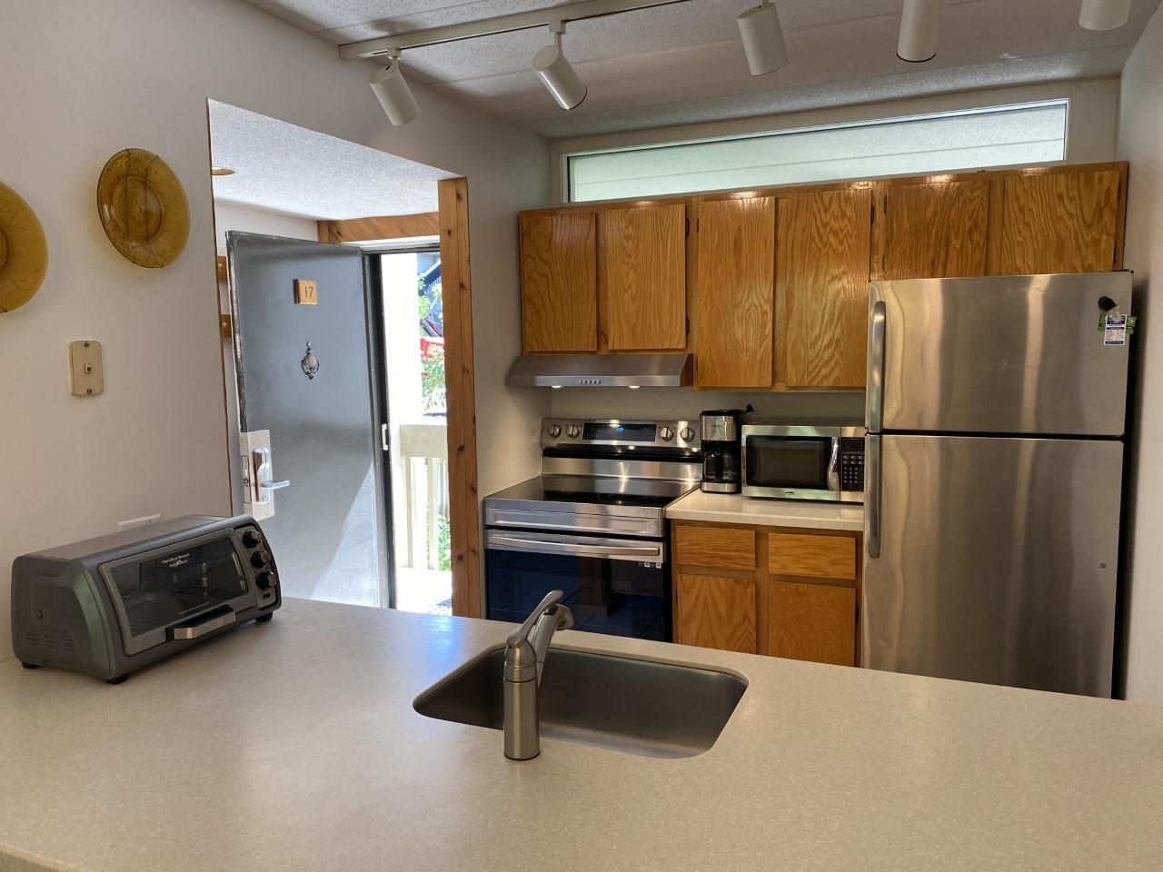 257 Old Mill Road, Unit E17 Killington, VT 05751 - Photo 8 of 37