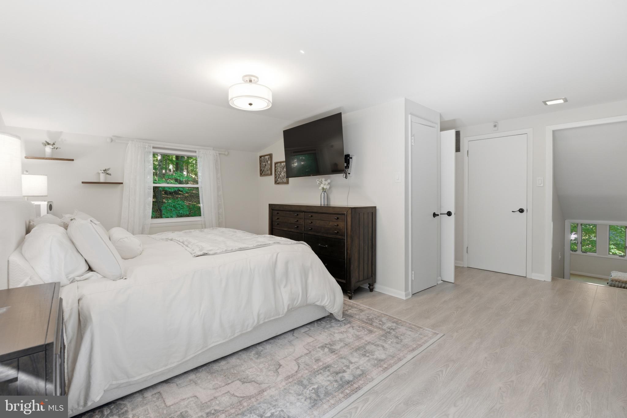 582 Forest Road Wayne, PA 19087 - Photo 19 of 44