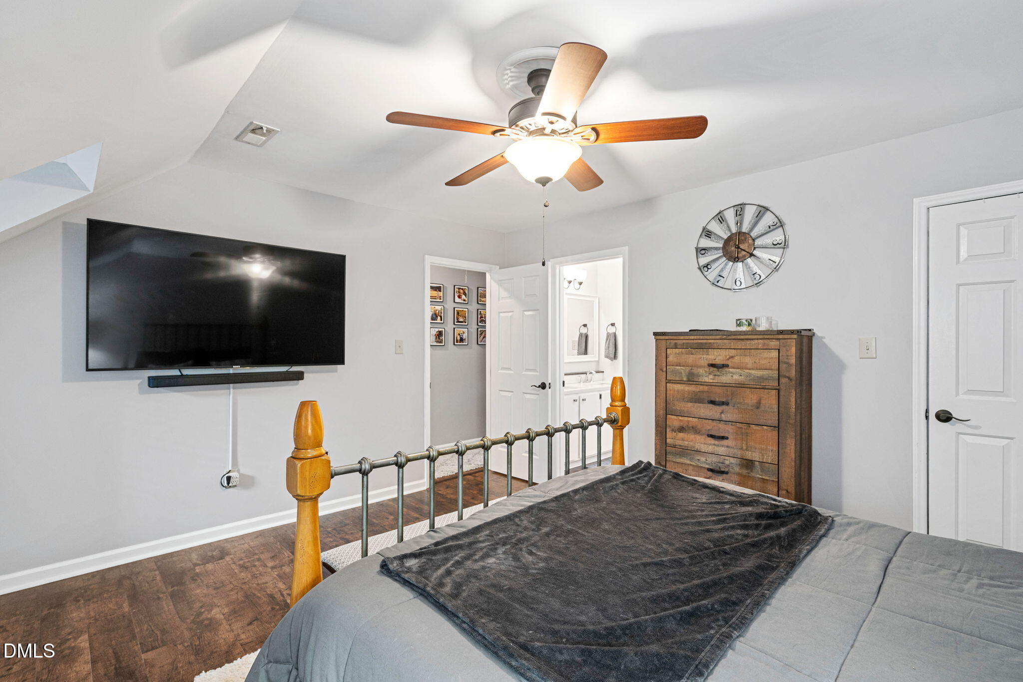 1720 Township Circle Raleigh, NC 27609 - Photo 26 of 35 51-web-or-mls-1720-township-cir