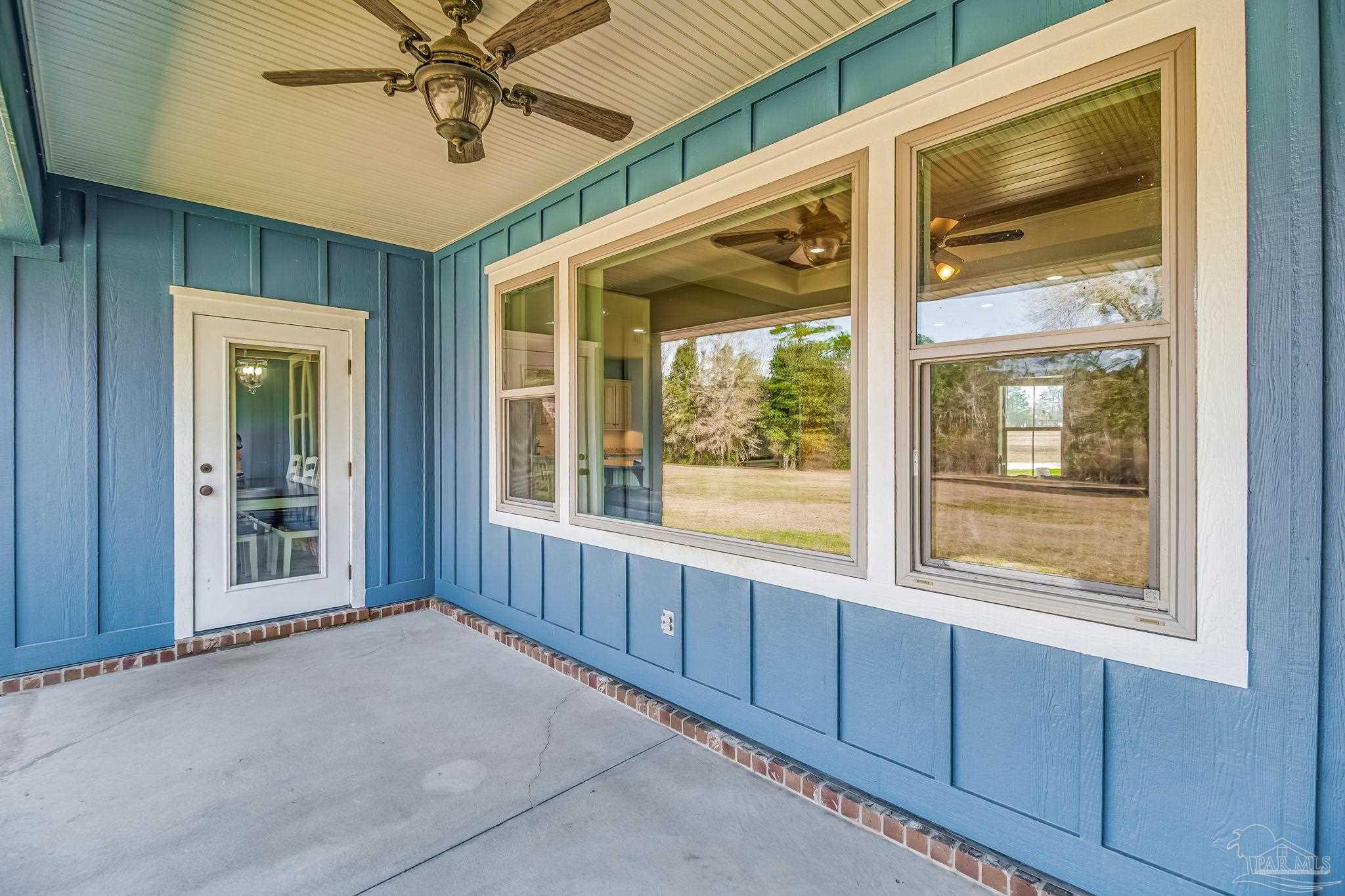 4940 Palmer Ridge Drive Milton, FL 32570 - Photo 48 of 53 a view of an entryway with a window