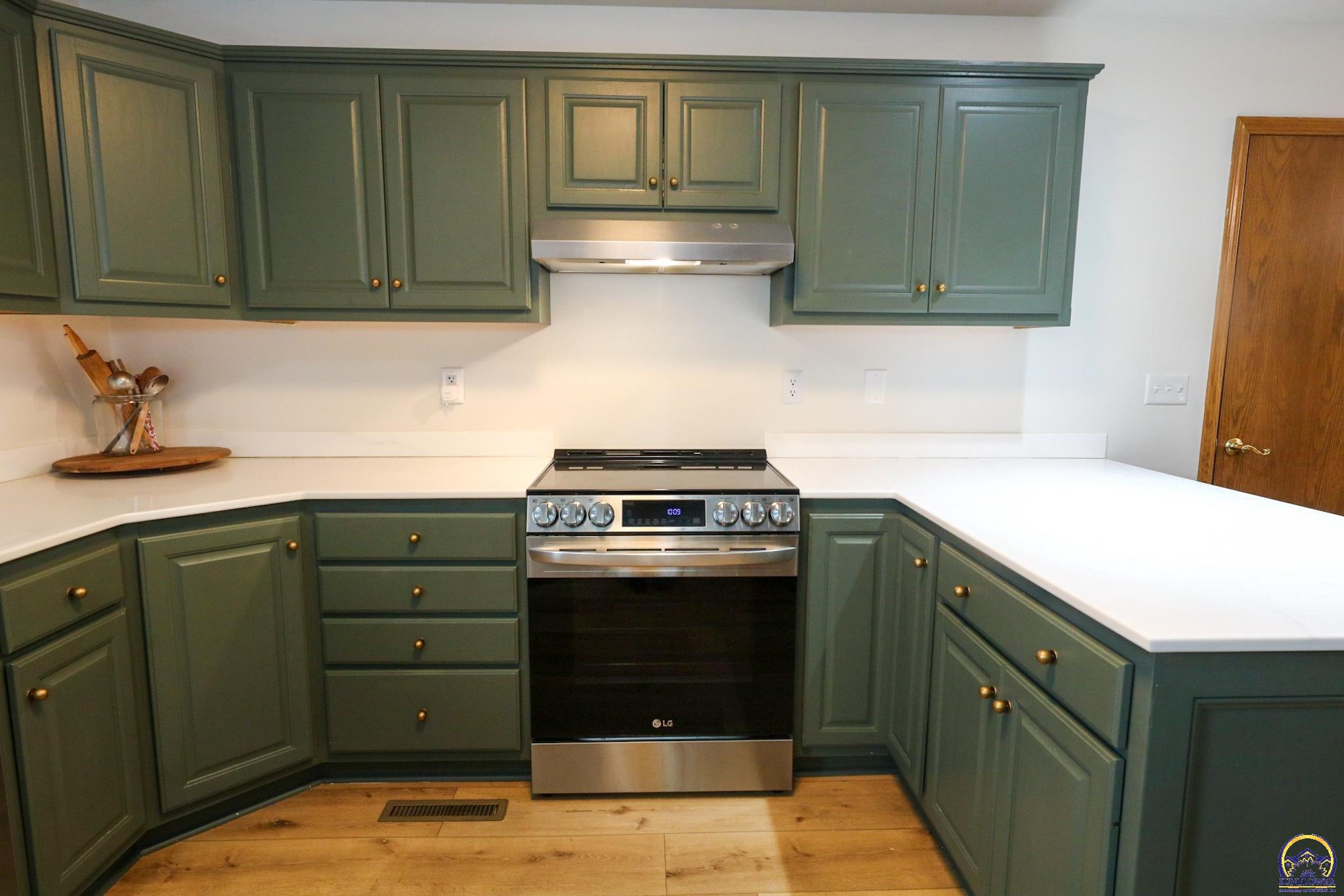 1920 Antler Ridge Emporia, KS 66801 - Photo 14 of 62
