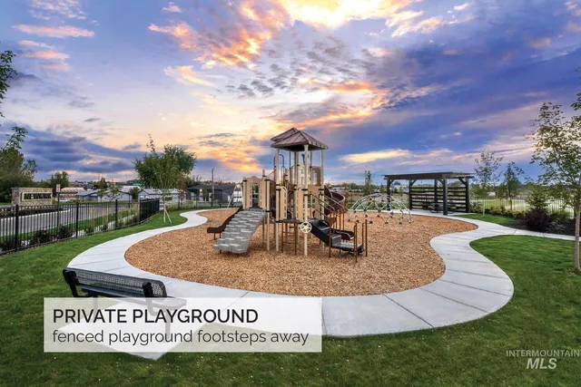 $407,900 | 389 South Fritts Avenue, Meridian, ID 83642