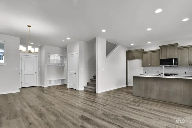 $407,900 | 389 South Fritts Avenue, Meridian, ID 83642