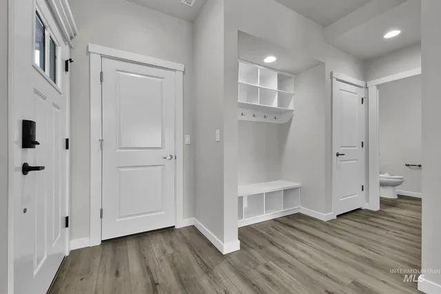 $407,900 | 389 South Fritts Avenue, Meridian, ID 83642