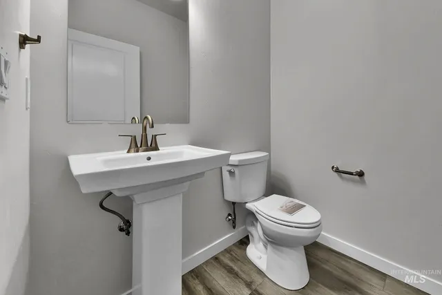 $407,900 | 389 South Fritts Avenue, Meridian, ID 83642