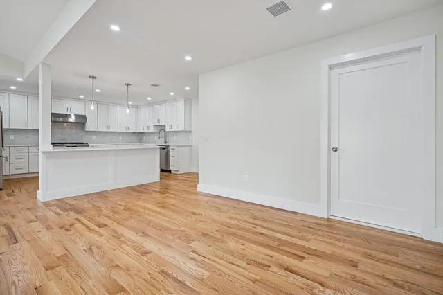 $1,775,000 | 927 Pavonia Avenue, Jersey City, NJ 07306