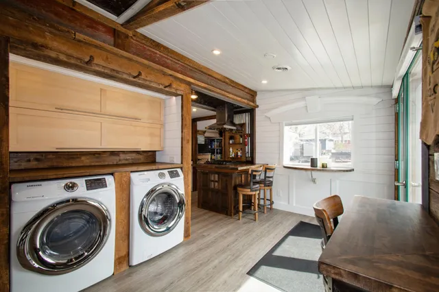 $550,000 | 25565 Smithtown Road, Excelsior, MN 55331