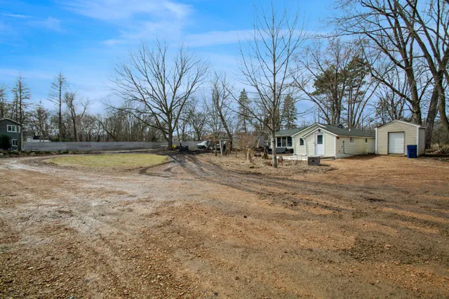 $550,000 | 25565 Smithtown Road, Excelsior, MN 55331