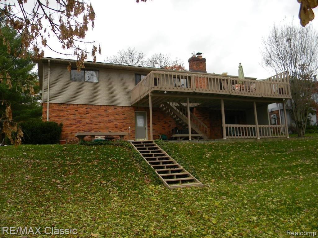 2947 Ripple Way White Lake, MI 48383 - Photo 22 of 27 Back of home