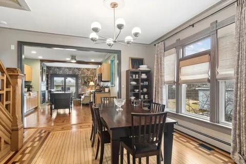 $599,000 | 123 Raymond Avenue, Barrington, IL 60010