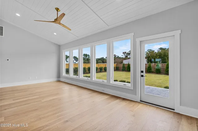 $999,900 | 8309 Winding Crk Circle, Wilmington, NC 28411