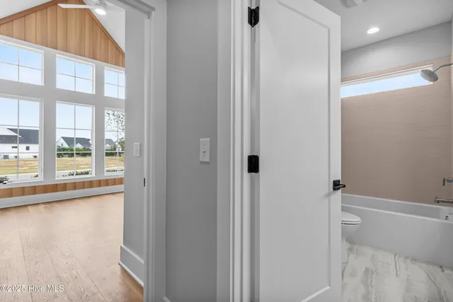 $999,900 | 8309 Winding Crk Circle, Wilmington, NC 28411