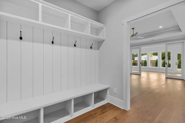 $999,900 | 8309 Winding Crk Circle, Wilmington, NC 28411