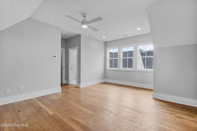 $999,900 | 8309 Winding Crk Circle, Wilmington, NC 28411