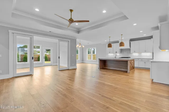 $999,900 | 8309 Winding Crk Circle, Wilmington, NC 28411