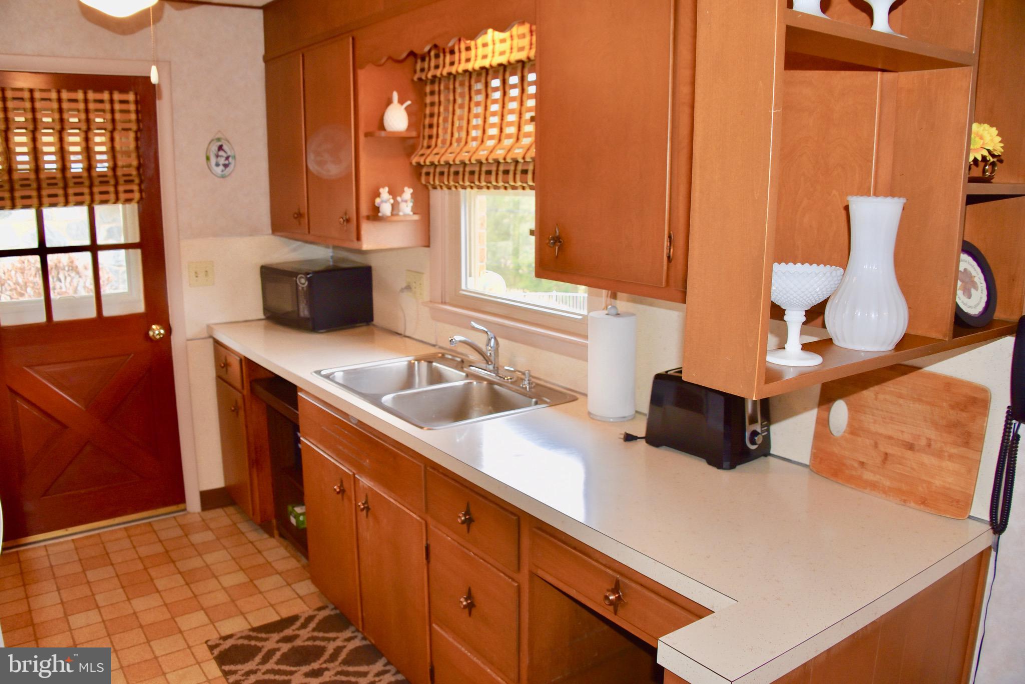 3005 Curtis Road Reading, PA 19608 - Photo 14 of 34 Gallery Image 14