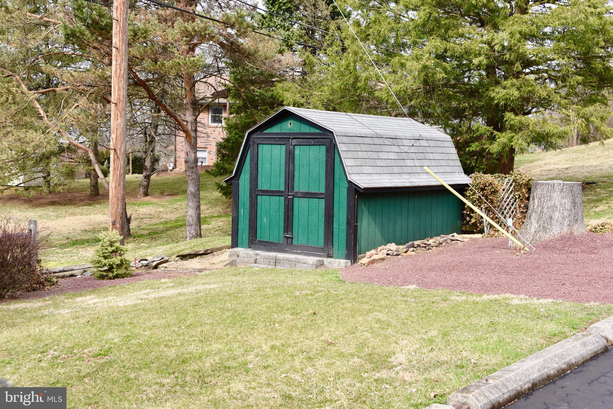 3005 Curtis Road Reading, PA 19608 - Photo 33 of 34 Gallery Image 33