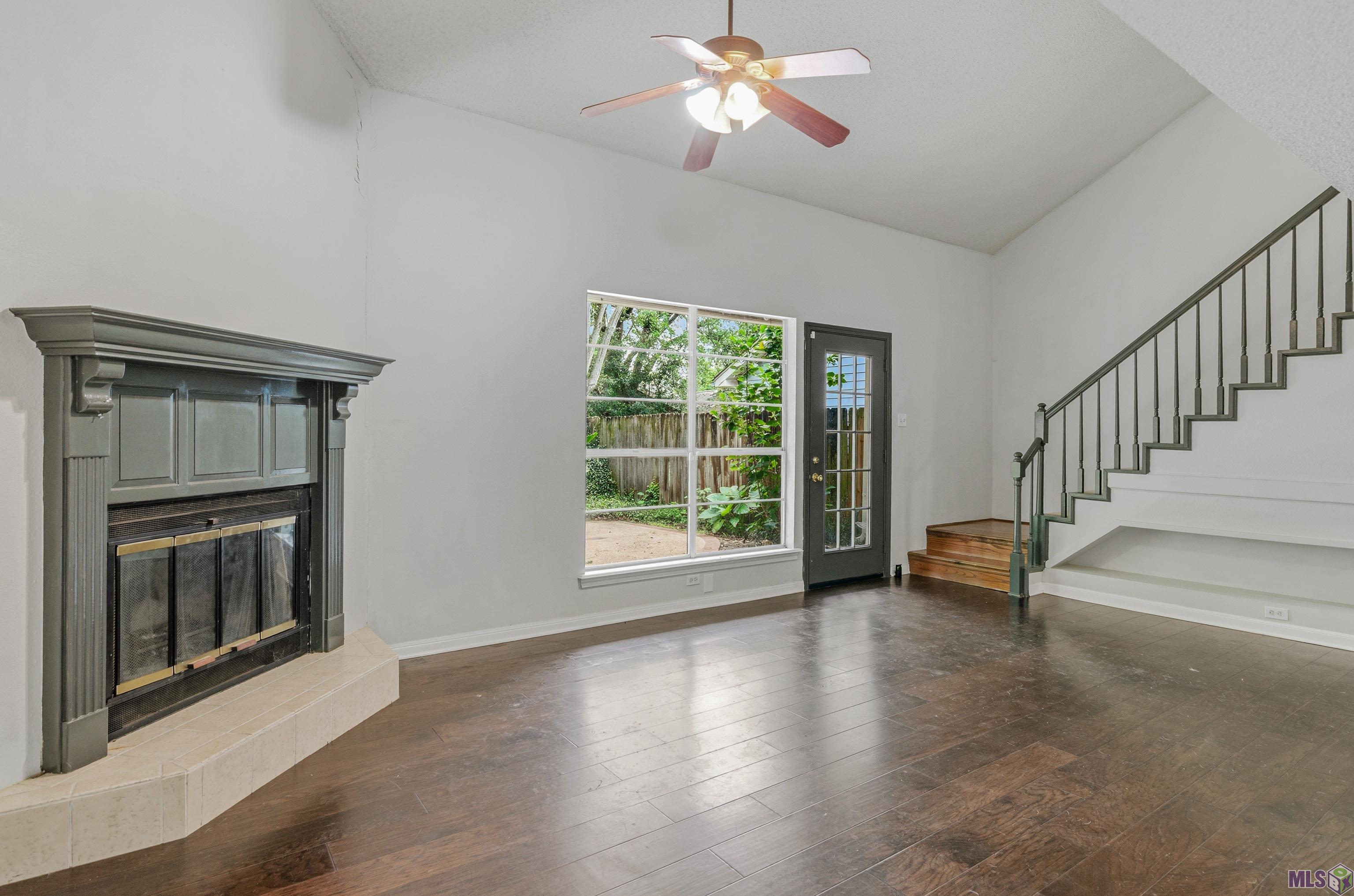 1881 Stonegate Court Baton Rouge, LA 70815 - Photo 4 of 19